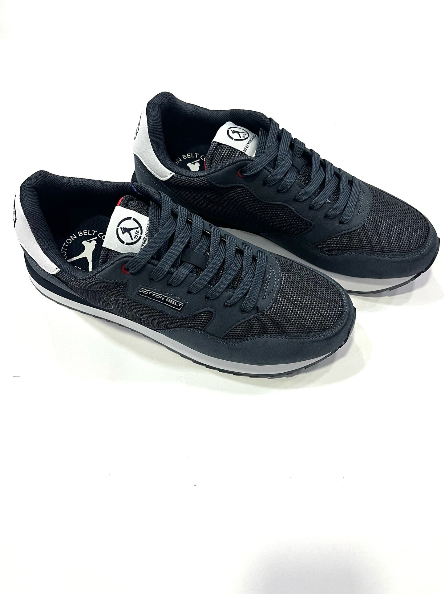 Sneakers Carter – Pianta Larga e Fondo Rigido